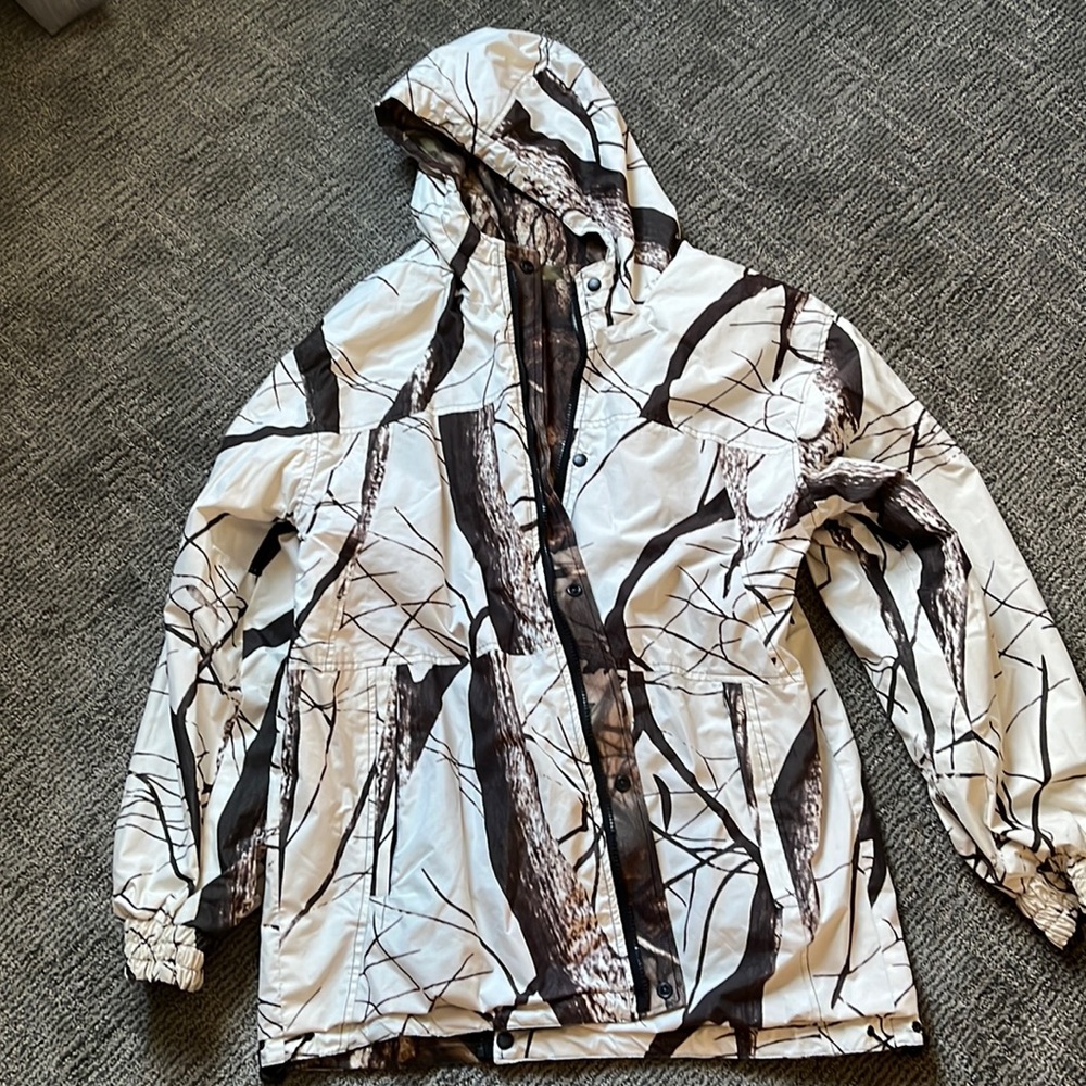 Hunting jacket is reversible. Men’s large